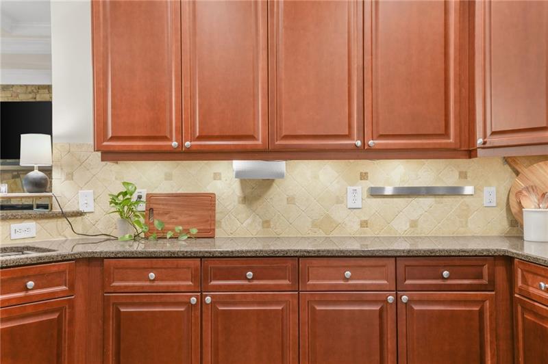 Kitchen 6